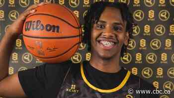 Hamilton teen off to Halifax on a basketball scholarship, a 1st for local athletic program