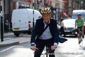 Jeremy Vine says drivers should let cyclists overtake them