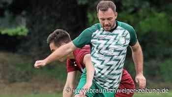 TSV beschenkt seinen Trainer zum Geburtstag