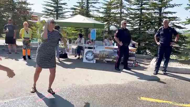 Calgary police and fire chief get dunked for charity