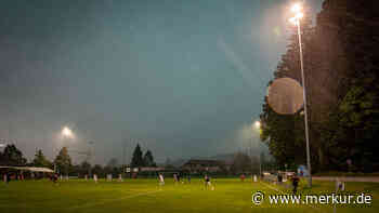 Spielabbruch in der 88. Minute: FC Real Kreuth erzielt Unentschieden gegen DJK Waldram