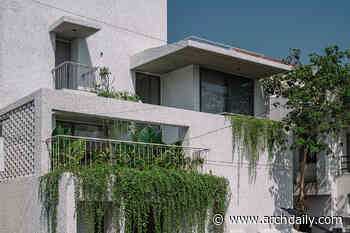 The White Bleached House / Neogenesis+Studi0261