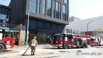 Residents evacuate after two apartment fires in Winnipeg Sunday