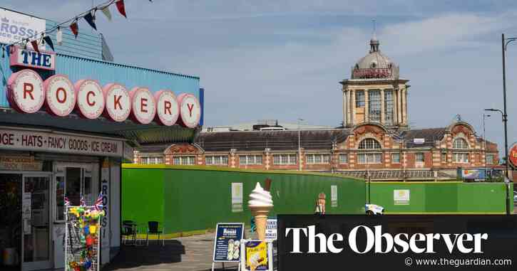 Save our seaside – campaign to give UK beach towns the same status as castles and historic houses