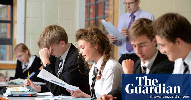 English regions dominated by grammar schools do not improve grades, study says