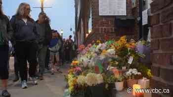 Hundreds pay respects to restaurant owner beaten in Owen Sound