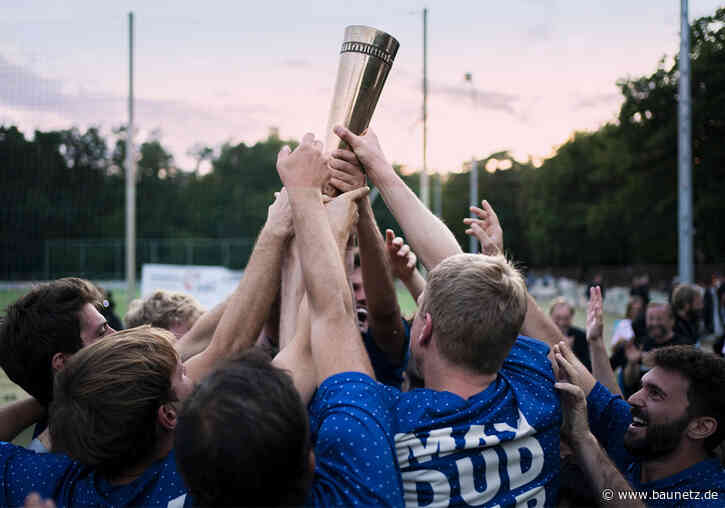 Das Runde muss ins Eckige
 - ABC-Cup in Berlin