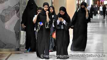„Kleiderpolizei“: Abaya-Verbot an Schulen spaltet Frankreich
