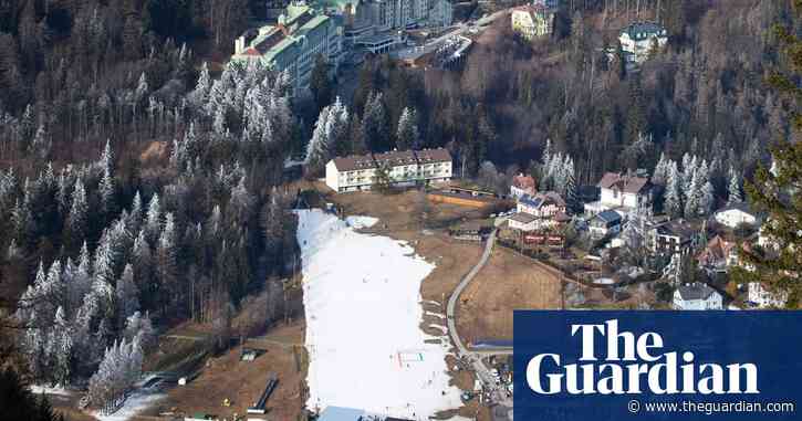 Climate crisis means quarter of European ski resorts face scarce snow
