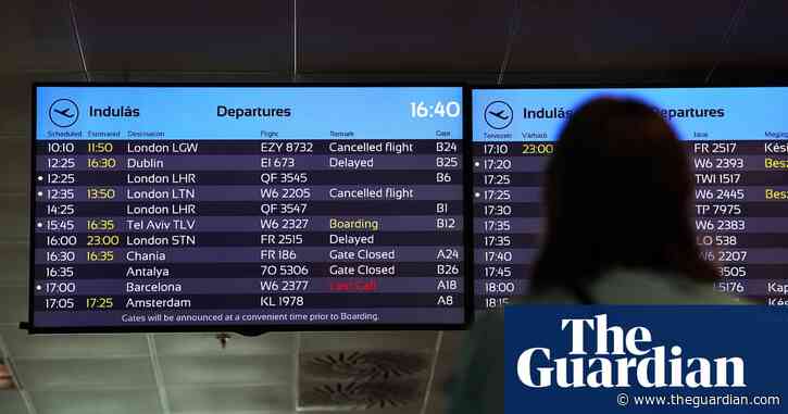 Why were UK flights disrupted and can passengers get refunds?