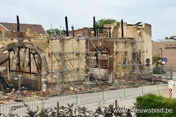 Afgebrande historische hoeve in hartje Riemst wordt woonproject: “Met respect voor de erfgoedwaarde”
