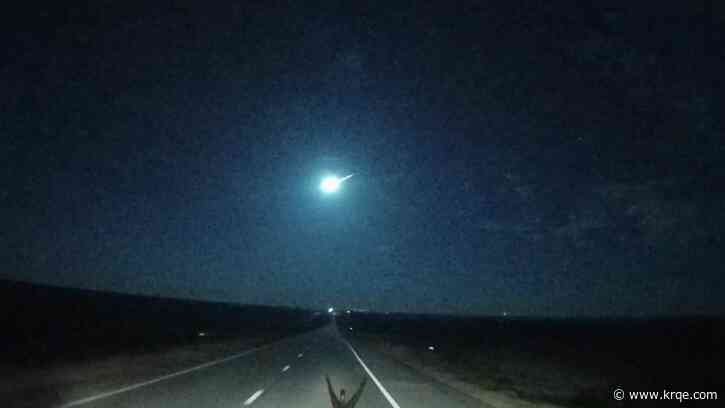 Videos capture bright meteor streaking above Colorado