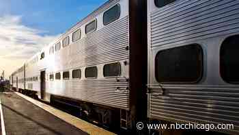 Service to resume after Rock Island Metra train derails near LaSalle Street Station