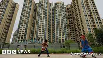 Evergrande: Shares in the crisis-hit Chinese developer plunge by 80%