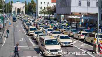 Taxi-Festpreise in München - Branche hofft und fordert
