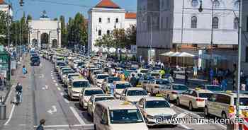 Taxi-Festpreise in München - Branche hofft und fordert