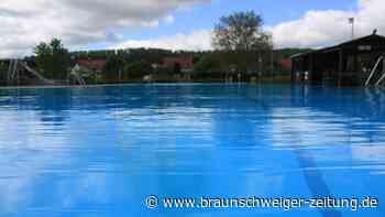 Unfall im Freibad Hattorf: Dreijährige weiter in kritischem Zustand