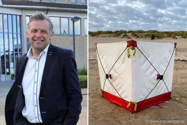 Burgemeester wil meer sensibilisering rond zee- en schoolzwemmen na verdrinkingen in Bredene en Oostende: “Er moet een eenvormige communicatie komen aan het strand”