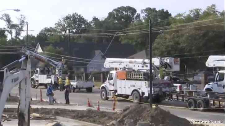 Entergy expects to cut power for around four hours to make repairs after vehicle hit pole