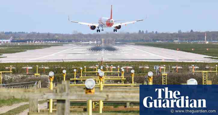 Gatwick passenger numbers soar as strikes hit flight punctuality