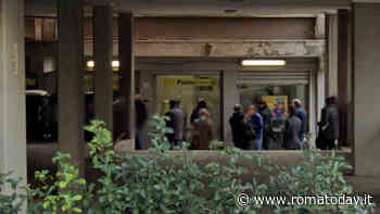 In camice e armati di pistola rapinano le poste e scappano con 50mila euro