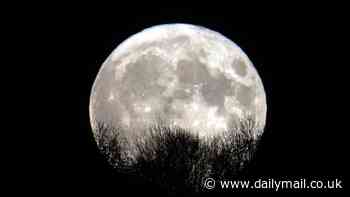 How and when to see the rare 'Super Blue Moon' as it rises this evening