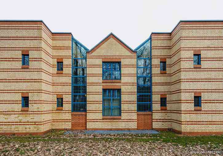 Buchtipp: High and Low
 - Postmodern Non-Residential Berlin