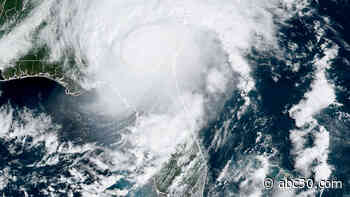 Core of Category 1 Hurricane Idalia now in Georgia; 1 storm-related death reported: LIVE COVERAGE