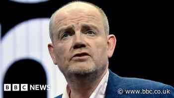 Mark Thompson: CNN appoints former BBC director general as chief executive