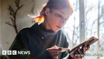 Thousands of scammers impersonate finance watchdog