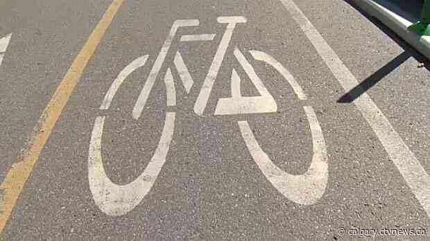 Third Avenue S. interim cycle track to stay (mostly) through 2024