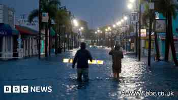 Tropical Storm Idalia: Two dead in Florida as storm slams into Georgia