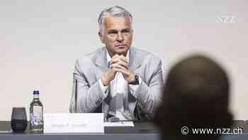 LIVE - Die Credit Suisse verschwindet ganz: Die UBS will hierzulande 3000 Stellen streichen – Sergio Ermotti spricht vor den Medien