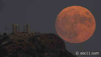 See photos, video of Wednesday's rare blue supermoon from across the globe