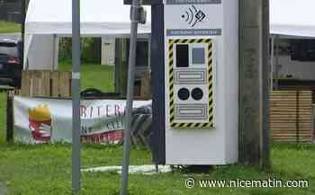 Un commerçant installe un faux radar pour inciter les automobilistes à ralentir et... ça marche!