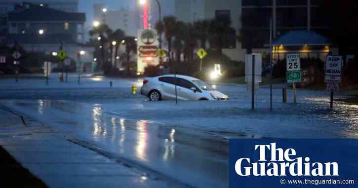 Hurricane Idalia leaves trail of floods and wreckage in south-eastern US