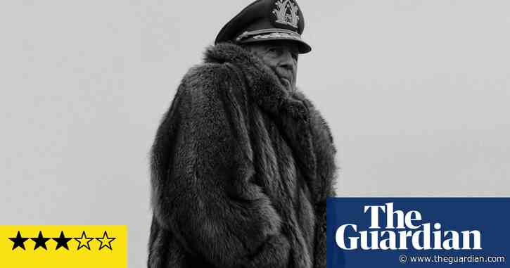 El Conde review – Pablo Larraín’s horror-satire pitches Pinochet as a vampire