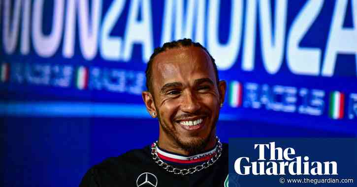 Lewis Hamilton commits future to Mercedes until 2025 with new deal
