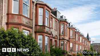 MSPs call on FM to pause short-term let licence plans