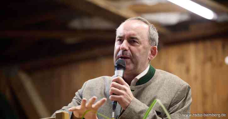 Aiwanger bittet um Entschuldigung: Kein Rücktritt