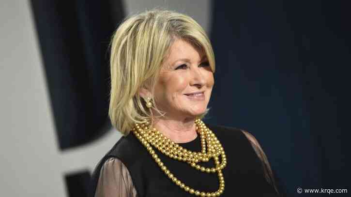 Martha Stewart responds to backlash after putting an iceberg in her cocktail