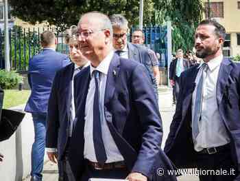 "Dare un futuro e opportunità nella legalità". La sfida di Valditara per le "scuole di frontiera"