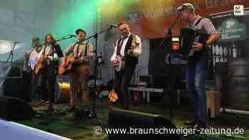 Altstadtfest in Fallersleben: Party nach dem großen Wolkenbruch