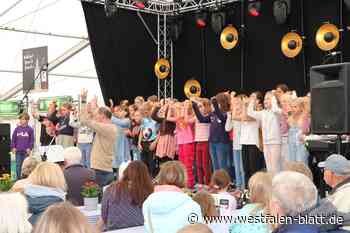 Blasheimer Markt mit viel Musik und Böllerschüssen eröffnet