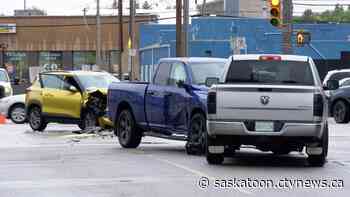 Saskatoon police respond to multi-vehicle crash