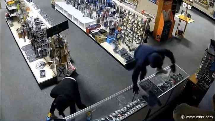 Fourth suspect sought in gun store burglary