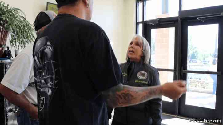 Governor visits fire victims in Mora and calls for faster payouts to claims