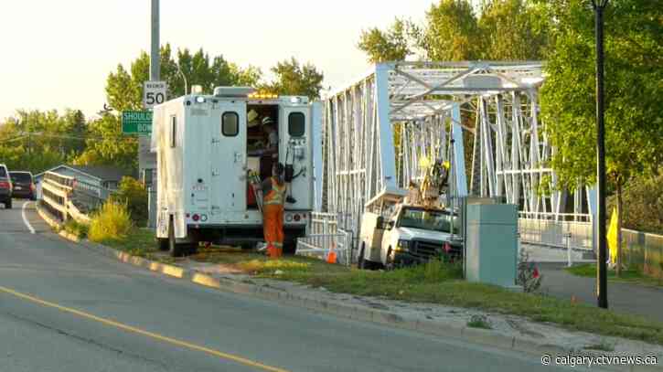 Telus services restored in northwest Calgary communities after vandals knocked them out