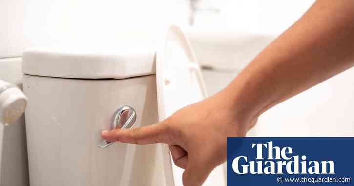 UK must label showers and toilets to cut water usage, experts say