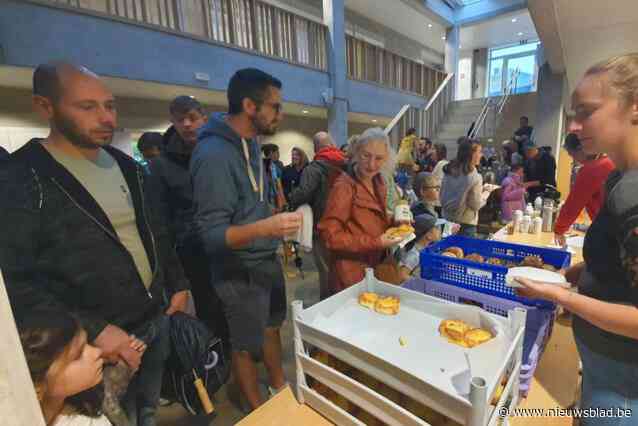 “Goed begonnen is half gewonnen”: Gooikse scholen starten met ontbijt voor mama’s, papa’s en kinderen